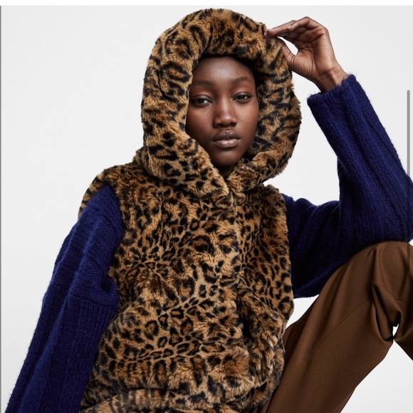 Zara Hooded Leopard Print Faux Fur Vest - Picture 4 of 13